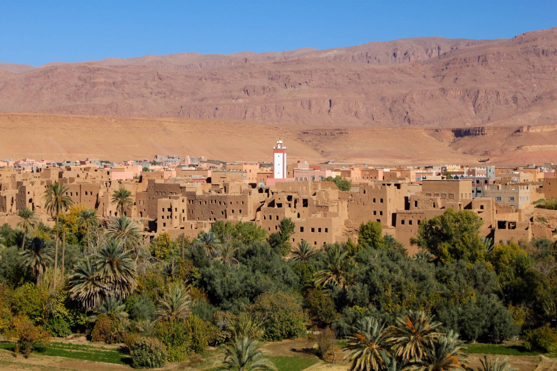 The most beautiful route between Marrakech and Ouarzazate, 3 Days tour from Fes to Marrakech,9 Days Tour from Casablanca around Morocco